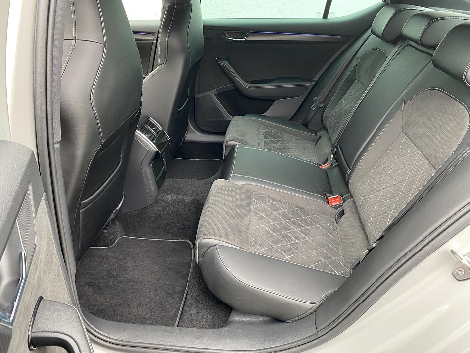 Škoda Superb III 2.0 TDi SportLine 4X4