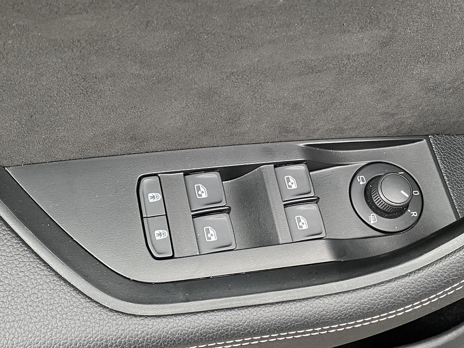 Škoda Superb III 2.0 TDi SportLine 4X4