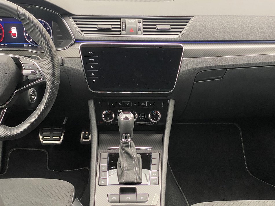 Škoda Superb III 2.0 TDi SportLine 4X4