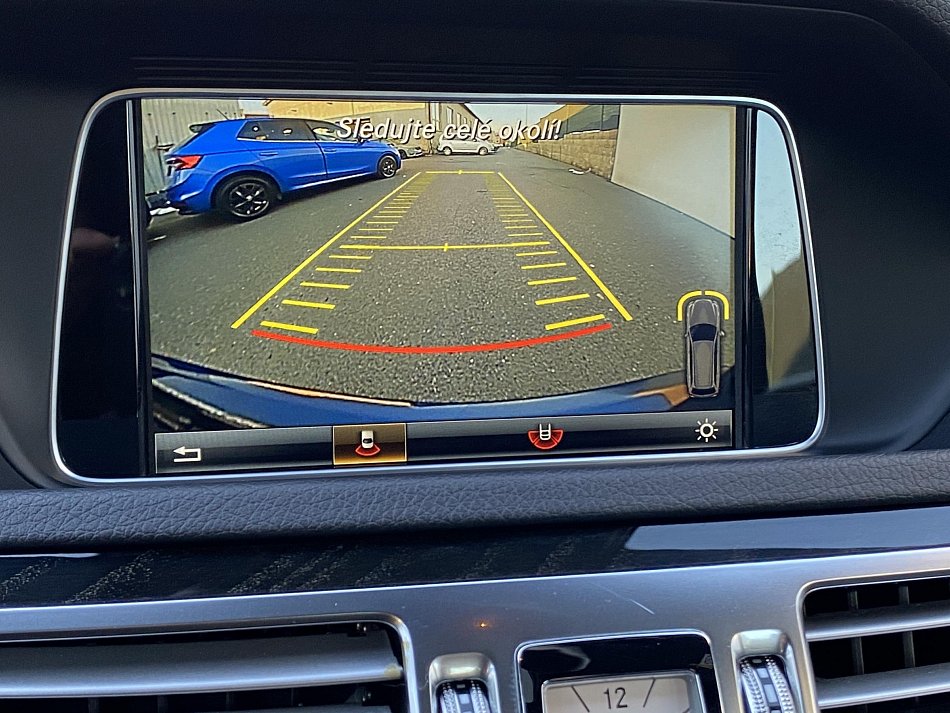 Mercedes-Benz Třída E 3.0 CDi Avantgarde E350 4M