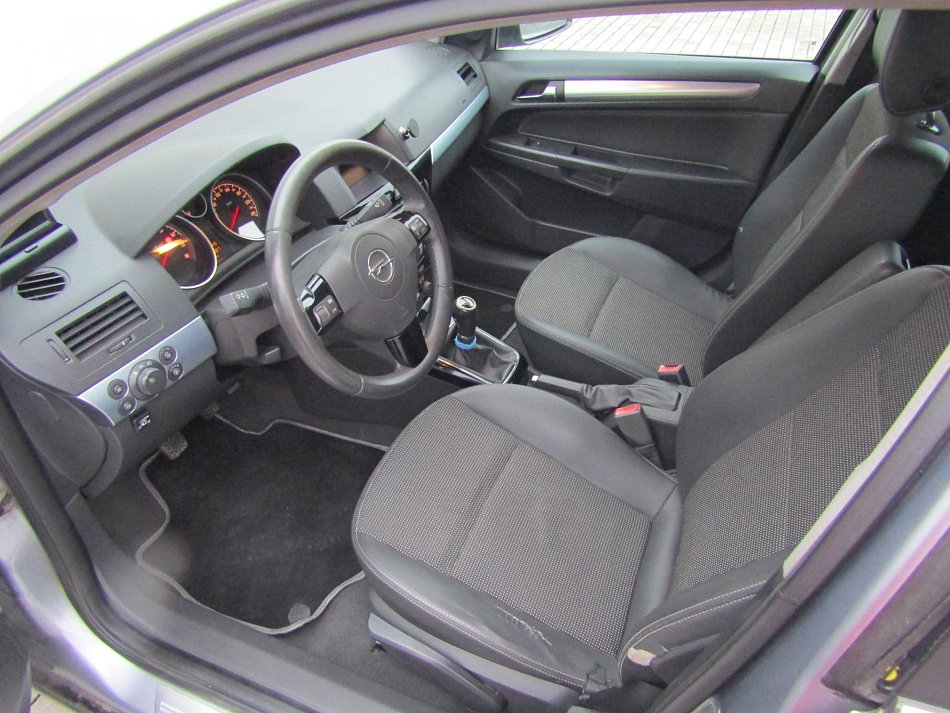 Opel Astra 1.6i 