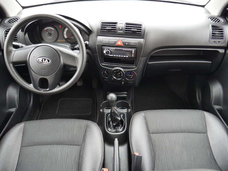 Kia Picanto 1.0i 