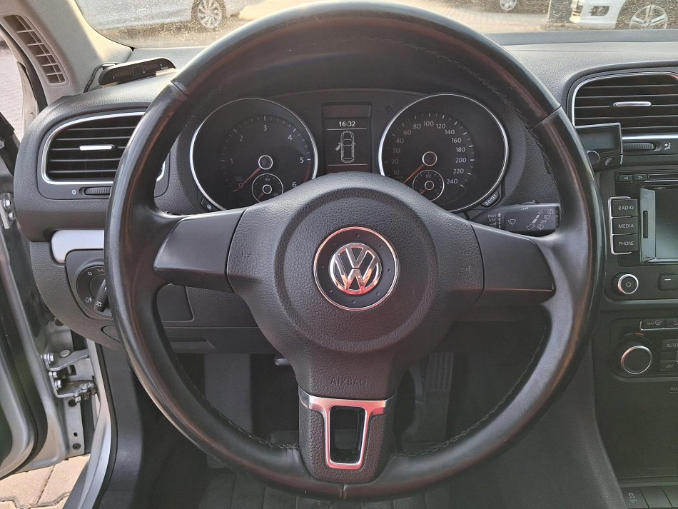 Volkswagen Golf 1.6TDi 