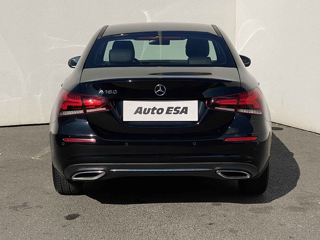 Mercedes-Benz Třída A 1.3 CGi  A 180
