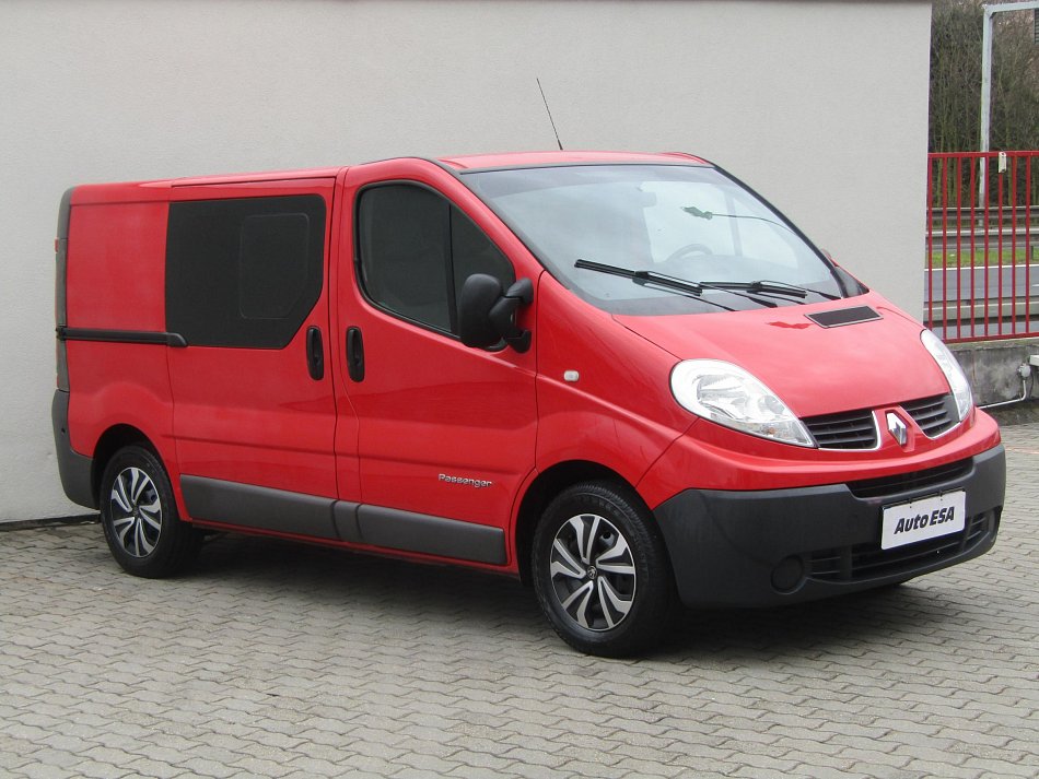 Renault Trafic 2.0dCi  6míst