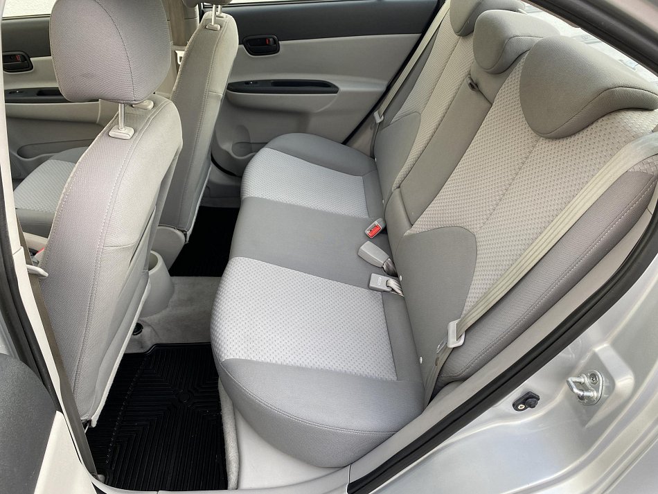 Hyundai Accent 1.4 i 