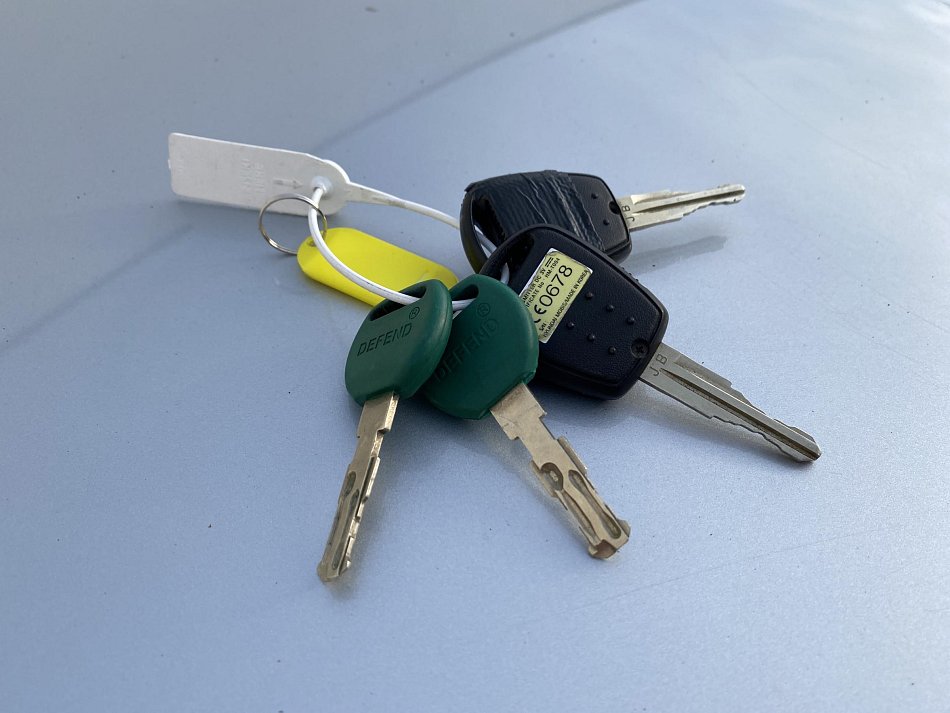 Hyundai Accent 1.4 i 