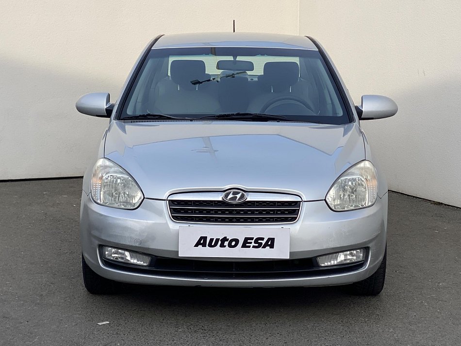 Hyundai Accent 1.4 i 