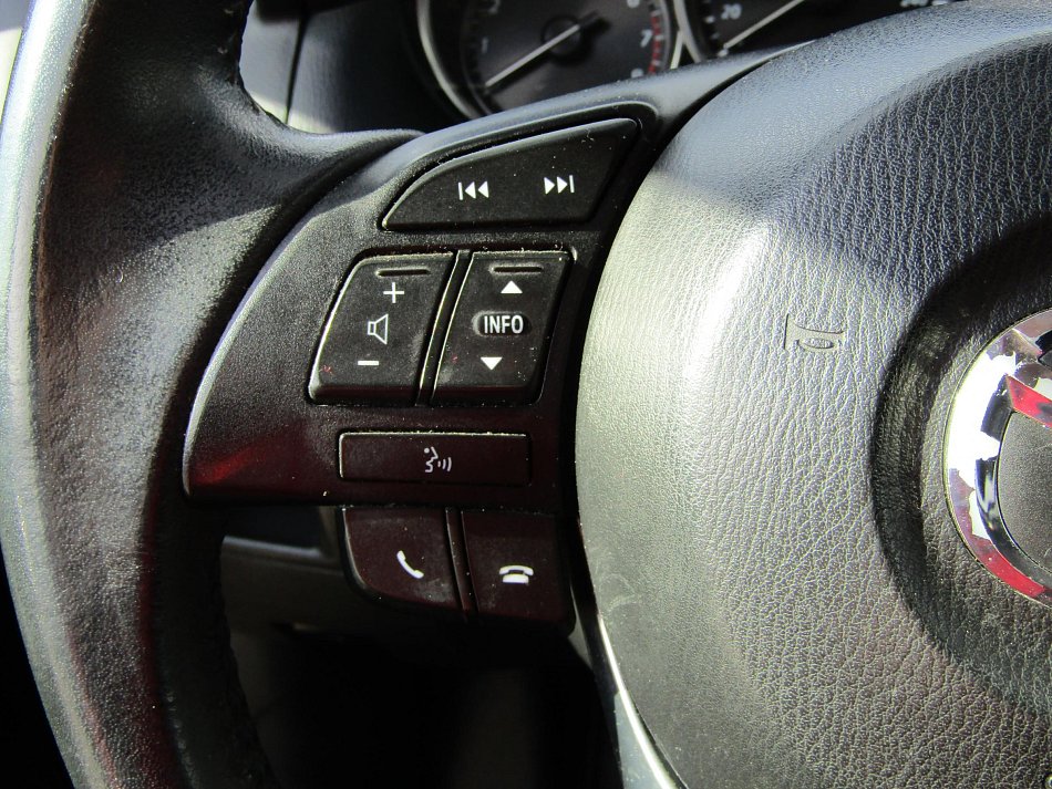 Mazda CX-5 2.0i  4x4