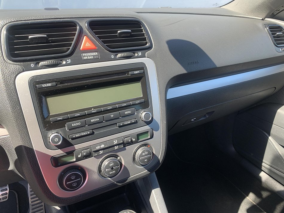 Volkswagen Scirocco 2.0TSi 