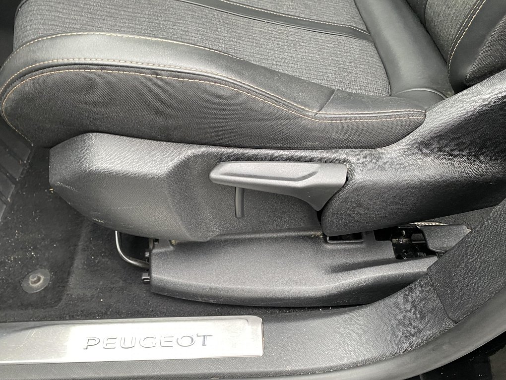 Peugeot 3008 1.5 HDi GT Line