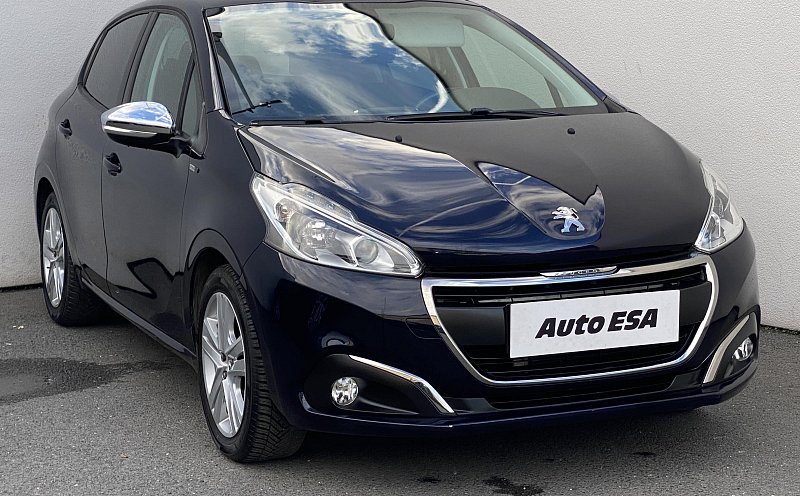 Peugeot 208 1.2i Style