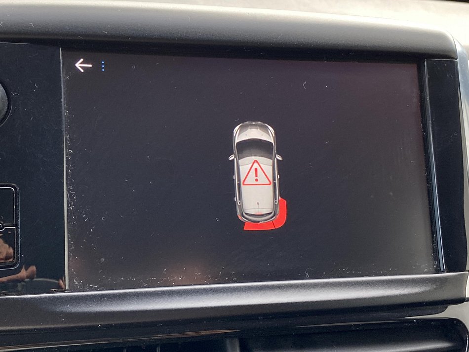 Peugeot 208 1.2i Style