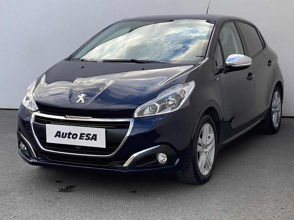 Peugeot 208 1.2i Style