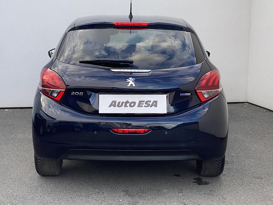 Peugeot 208 1.2i Style