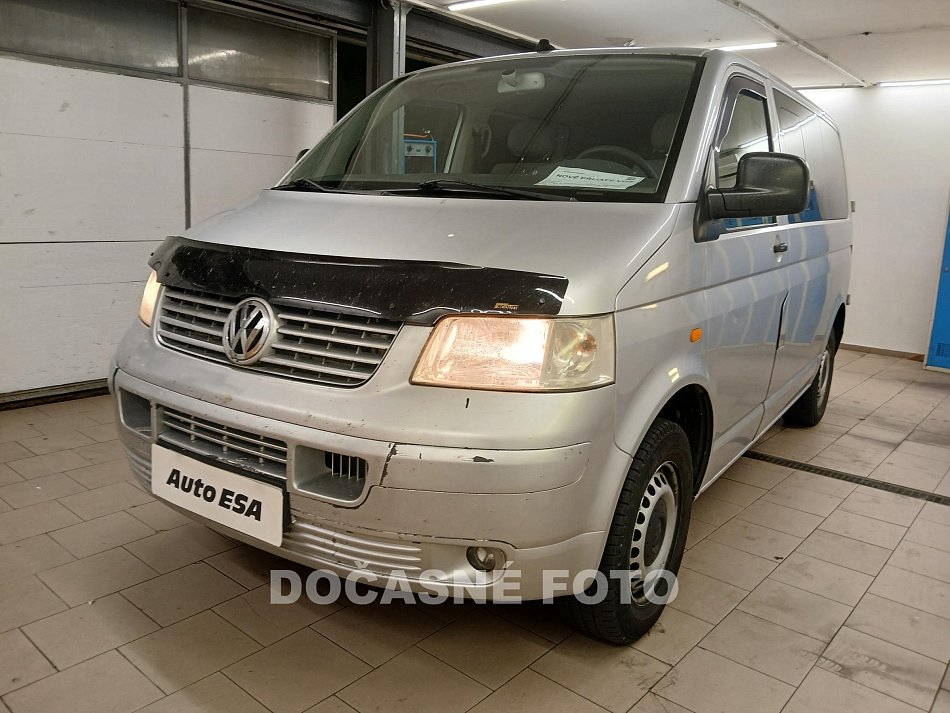 Volkswagen Caravelle 2.5TDi  8míst