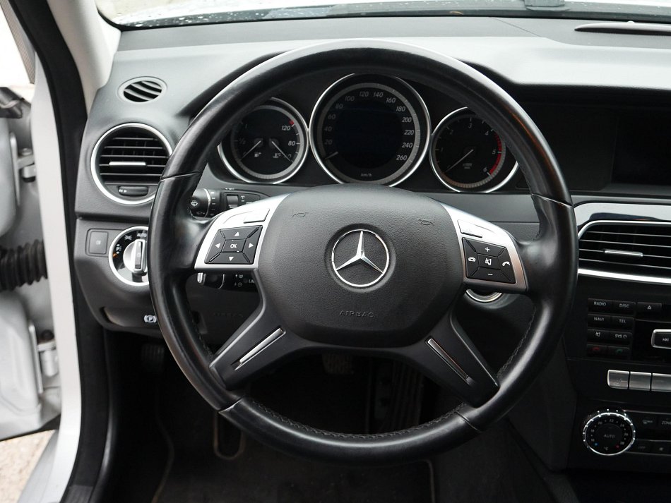 Mercedes-Benz Třída C 2.2CDi  C220
