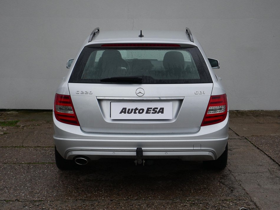 Mercedes-Benz Třída C 2.2CDi  C220
