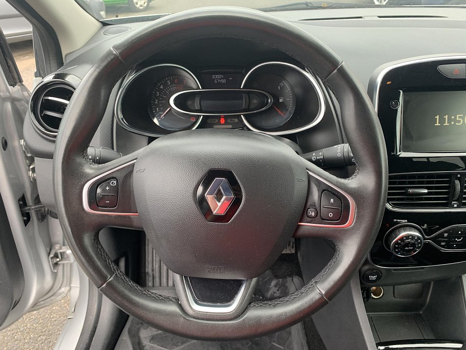 Renault Clio 1.0i 