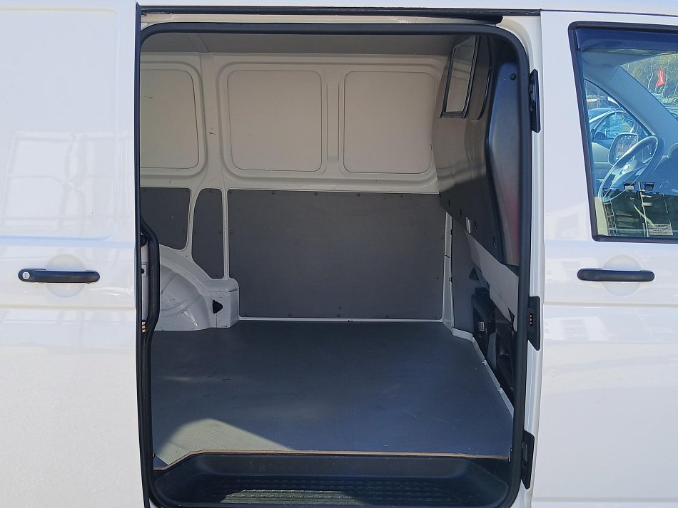 Volkswagen Transporter 2.0TDi 