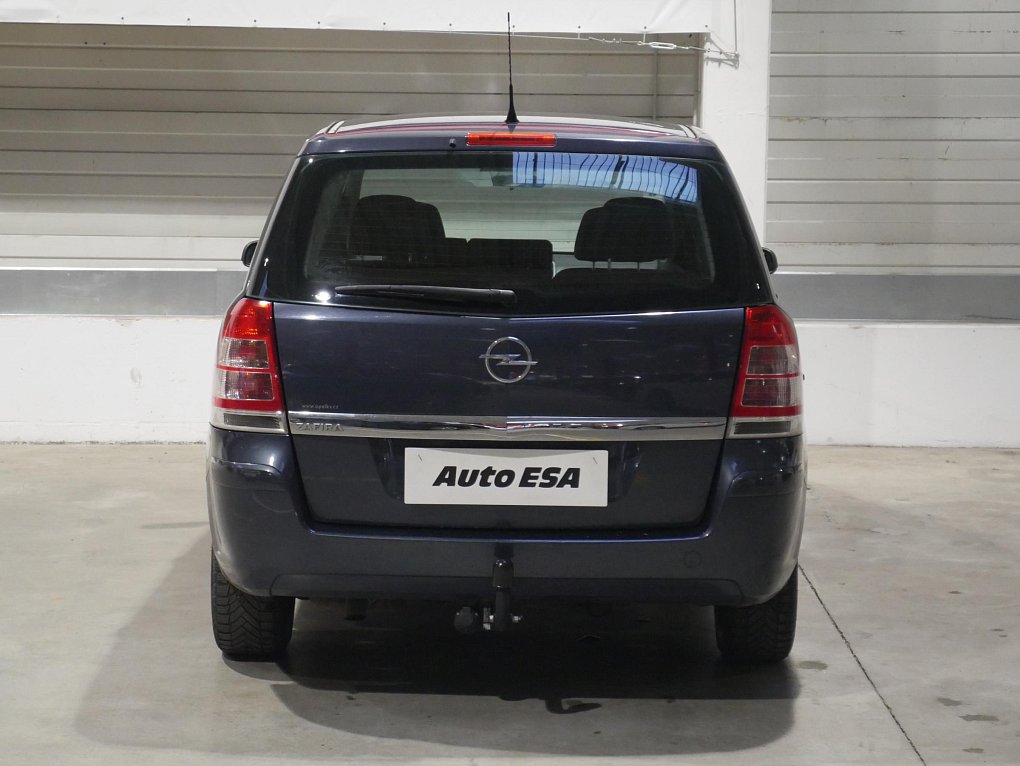 Opel Zafira 1.8 16V  7míst
