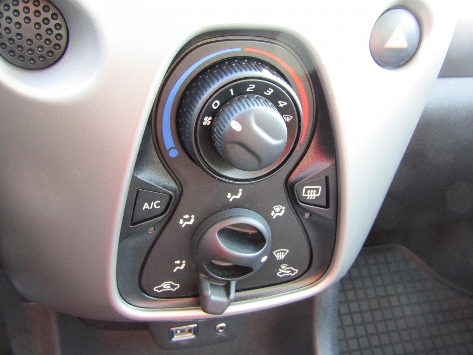 Toyota Aygo 1.0VV-Ti 