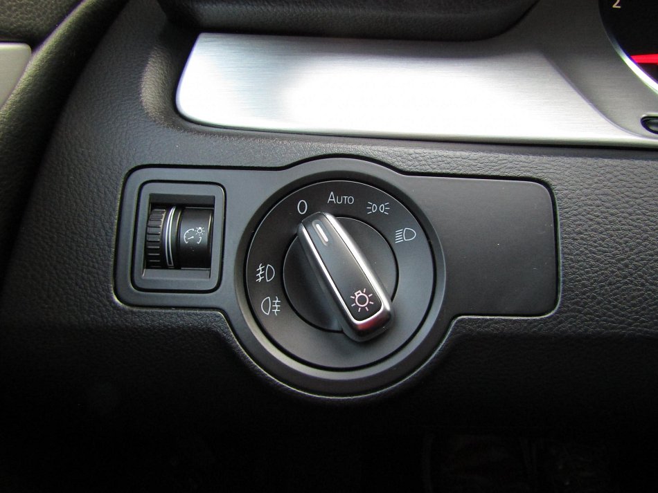 Volkswagen Passat CC 2.0 TDi 