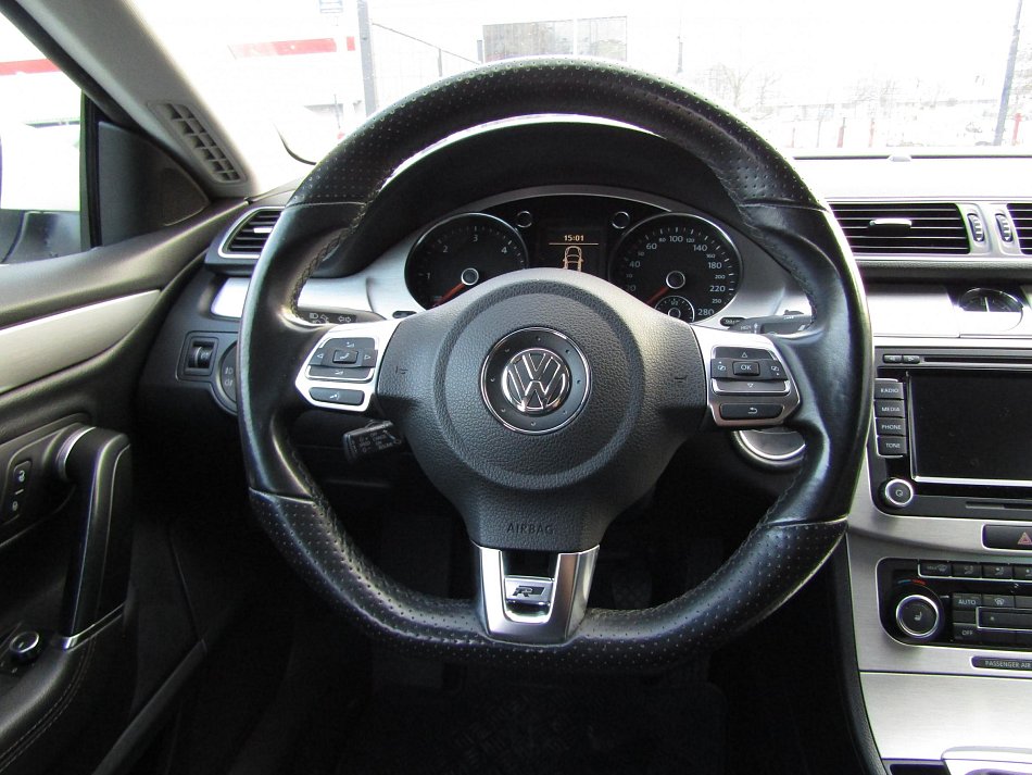 Volkswagen Passat CC 2.0 TDi 