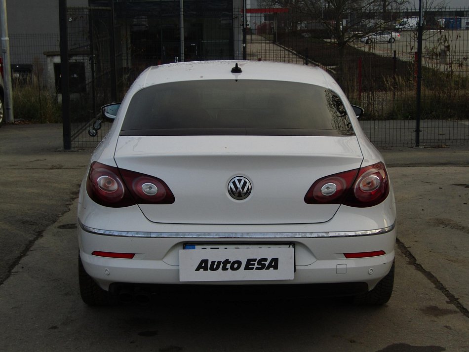 Volkswagen Passat CC 2.0 TDi 