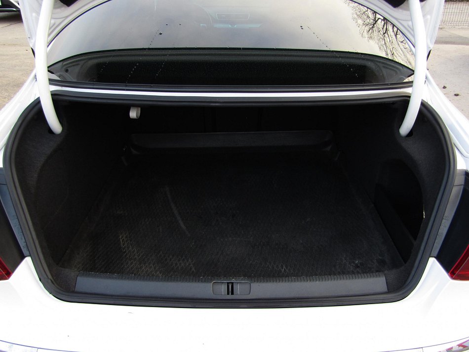 Volkswagen Passat CC 2.0 TDi 