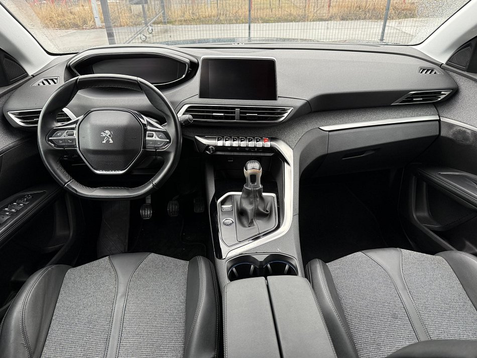 Peugeot 5008 1.5 HDi Allure