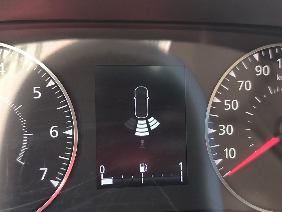 Renault Master 2.3dCi  L3H2 6míst