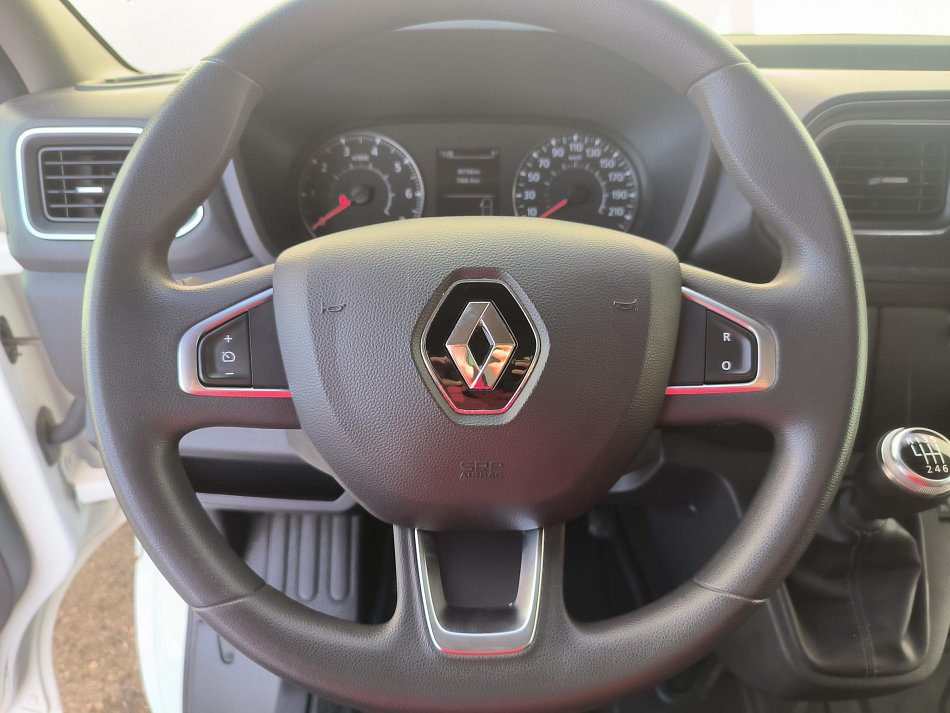 Renault Master 2.3dCi  L3H2 6míst