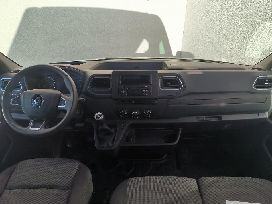 Renault Master 2.3dCi  L3H2 6míst