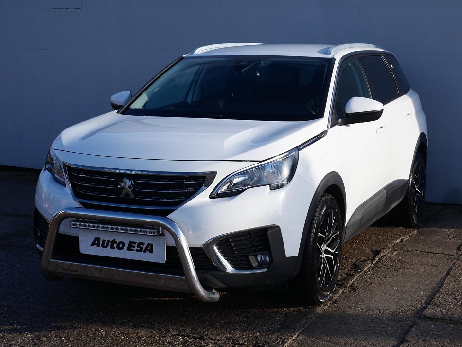Peugeot 5008 1.2 PT 