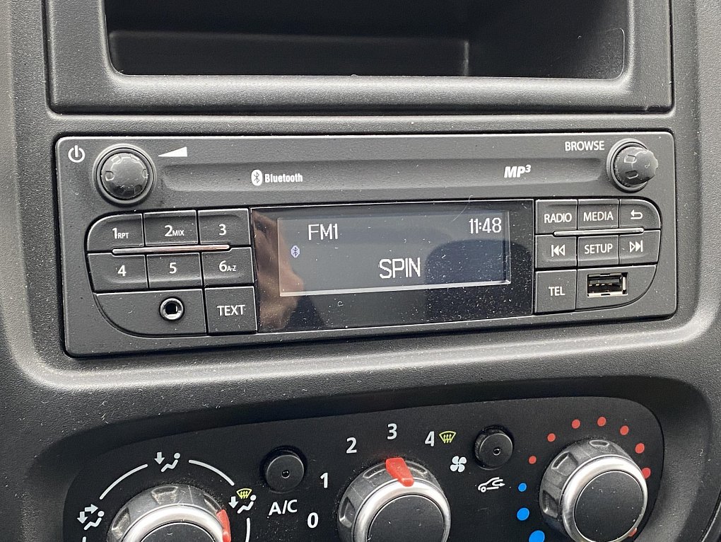 Renault Trafic 2.0dCi Cool L2H1