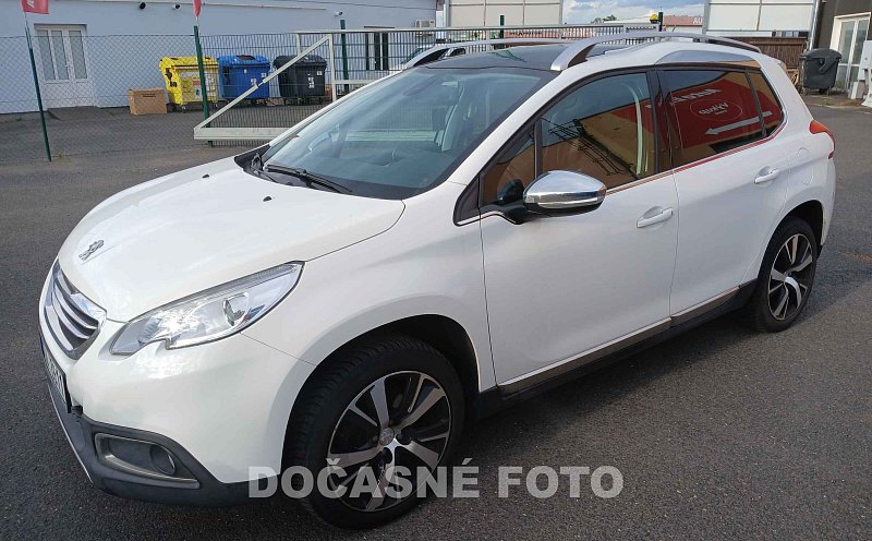 Peugeot 2008 1.2 pt 