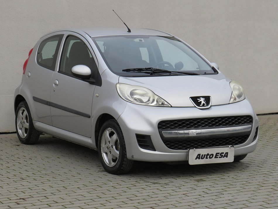 Peugeot 107 1.0i 