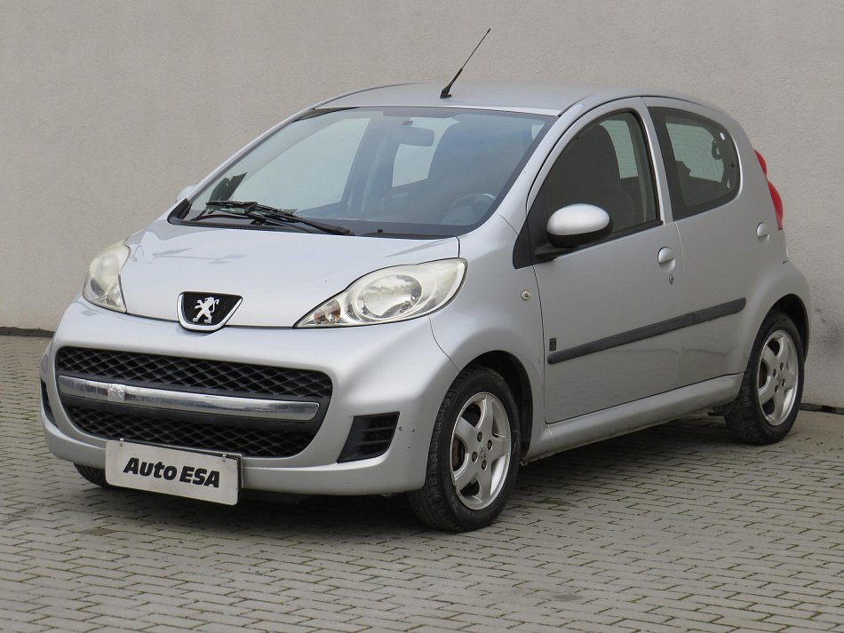Peugeot 107 1.0i 