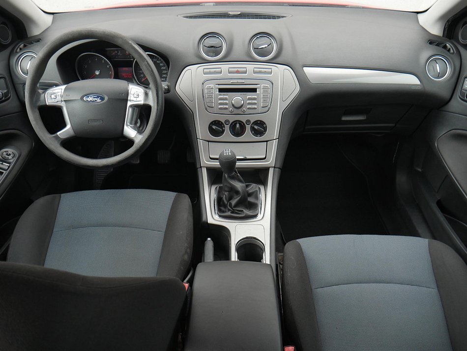 Ford Mondeo 1.6i 