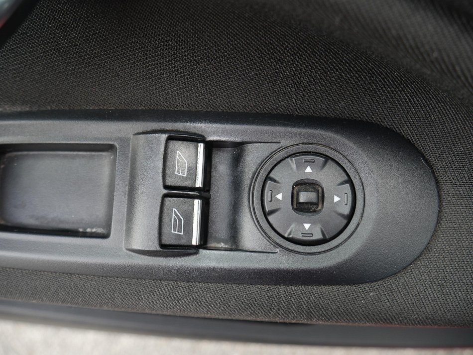 Ford Mondeo 1.6i 