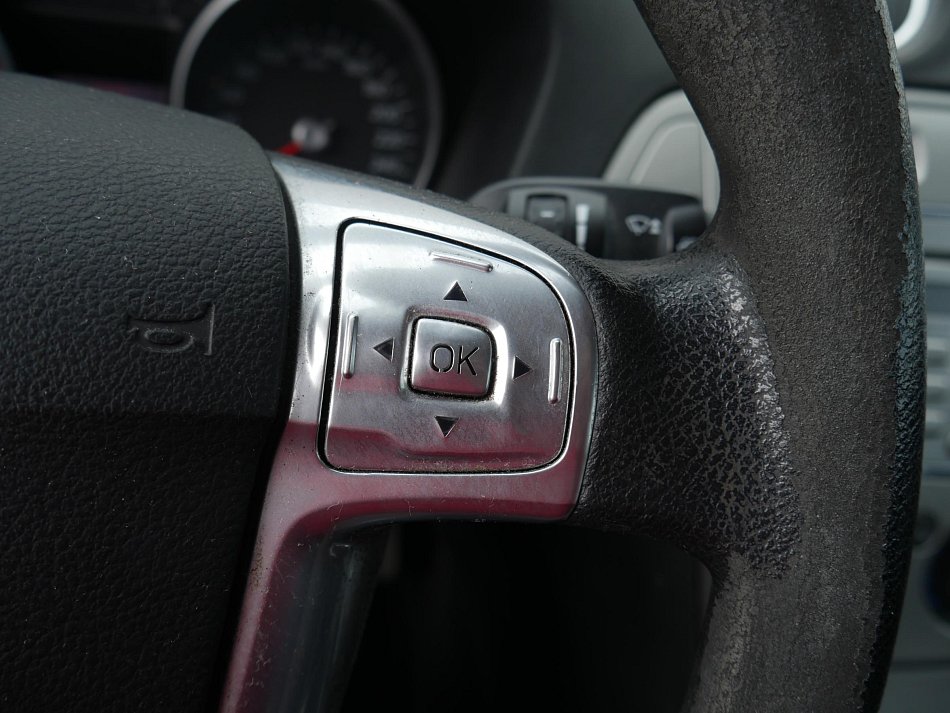 Ford Mondeo 1.6i 
