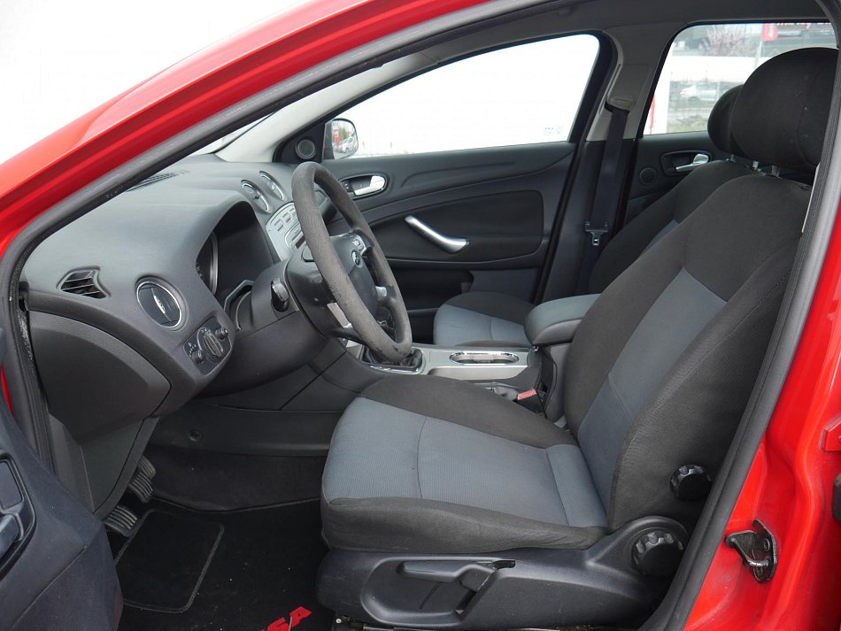 Ford Mondeo 1.6i 