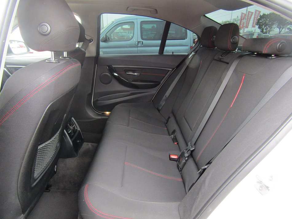 BMW Řada 3 2.0d Sport Line 320XD