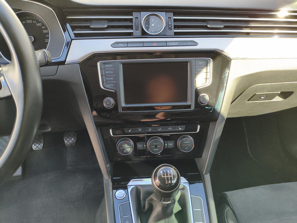 Volkswagen Passat 2.0 TDi Highline
