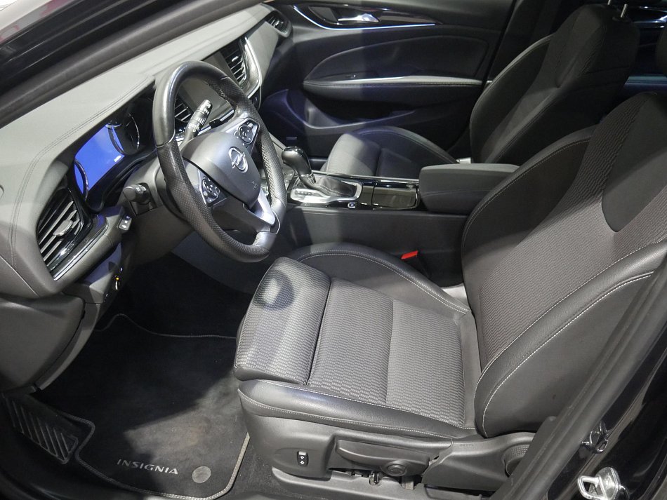 Opel Insignia 2.0CDTi 