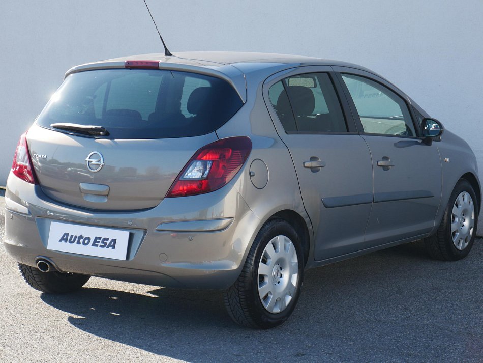 Opel Corsa 1.2i 