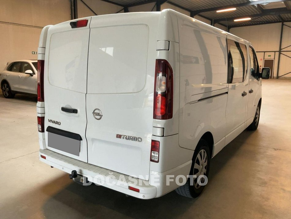 Opel Vivaro 1.6CDTi  L2 6míst
