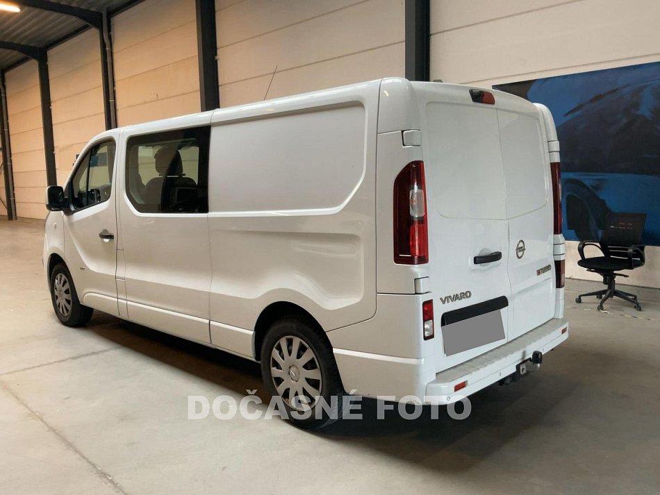 Opel Vivaro 1.6CDTi  L2 6míst