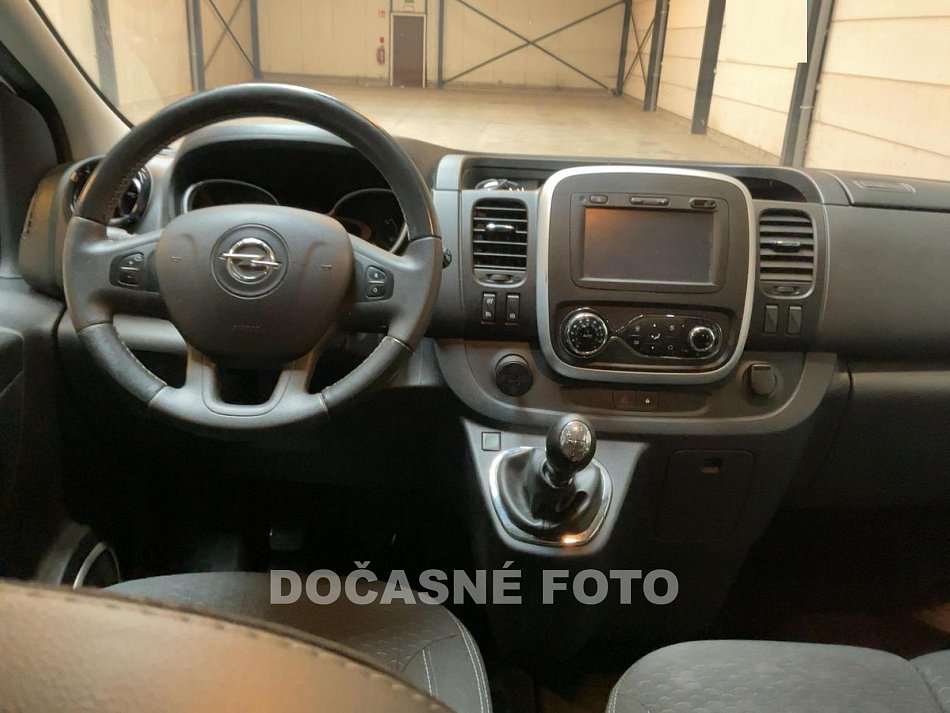 Opel Vivaro 1.6CDTi  L2 6míst